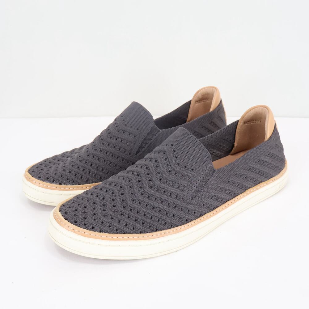 UGG Alameda Sammy Slip-On Sneaker Grey Chevron Size 7